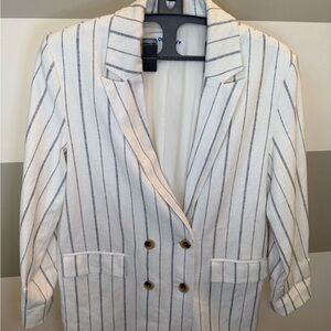 Old Navy NWOT Women's Striped Blazer - White and blue silk lined medium